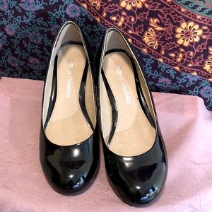 Size US 9/EU 40 Patent “Leather” Mini-Wedges.